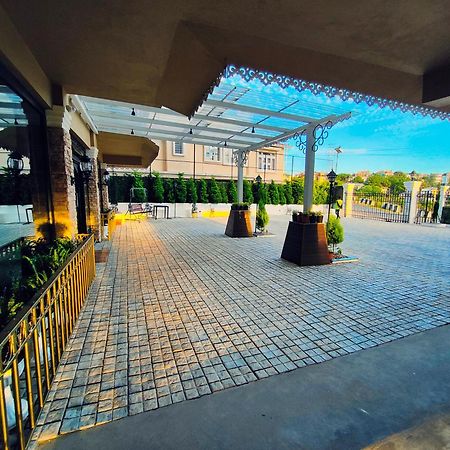 Hotel Acropolis Shillong Dış mekan fotoğraf