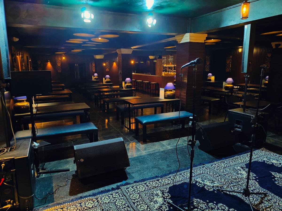 Hotel Acropolis Shillong Dış mekan fotoğraf