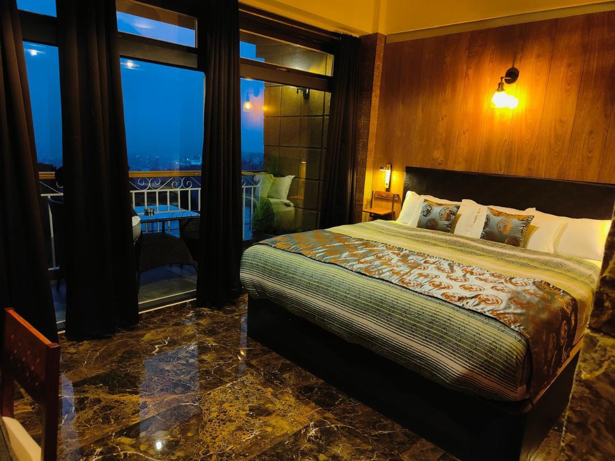 Hotel Acropolis Shillong Dış mekan fotoğraf