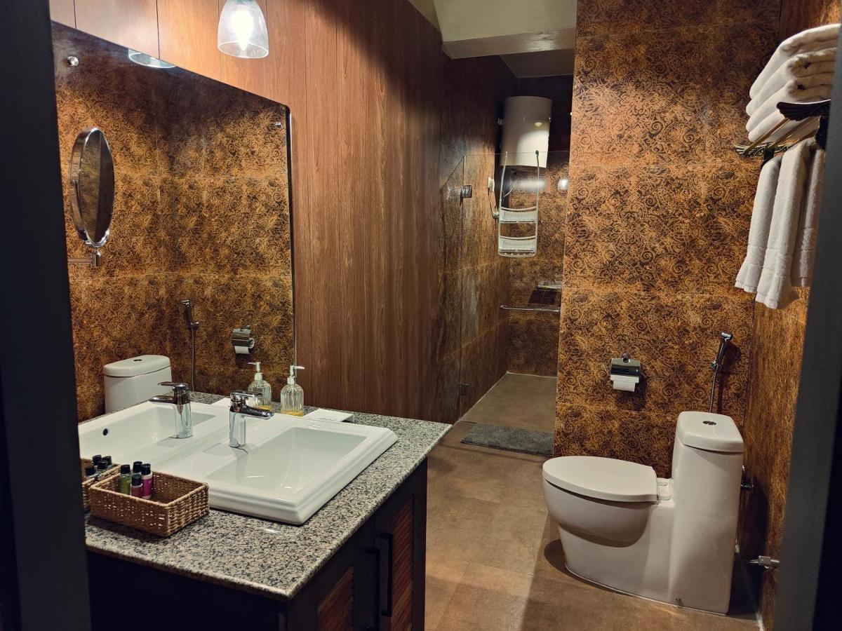 Hotel Acropolis Shillong Dış mekan fotoğraf