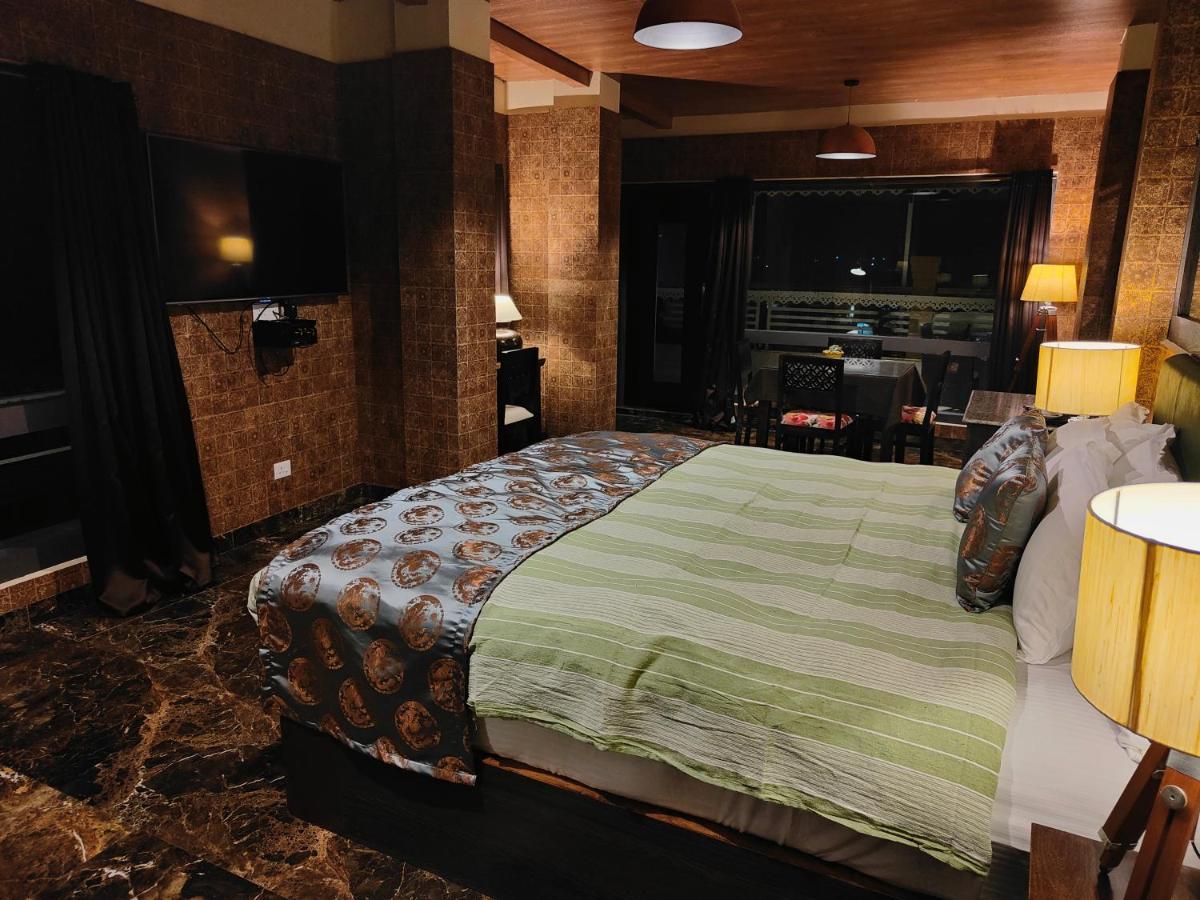 Hotel Acropolis Shillong Dış mekan fotoğraf