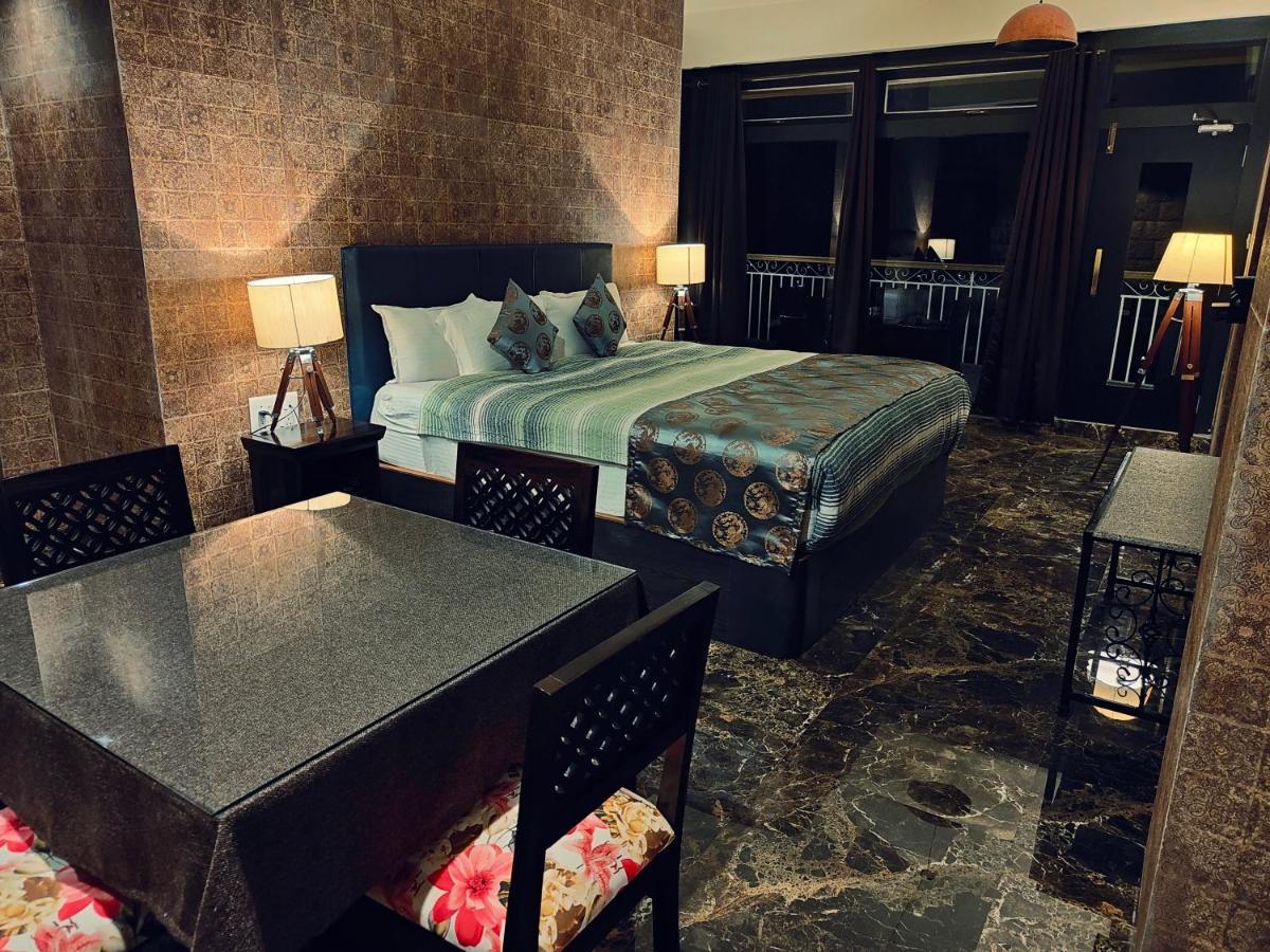 Hotel Acropolis Shillong Dış mekan fotoğraf