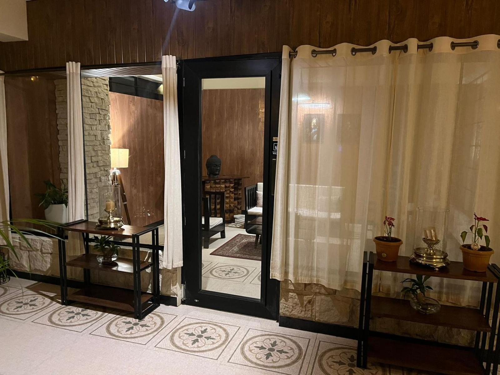 Hotel Acropolis Shillong Dış mekan fotoğraf