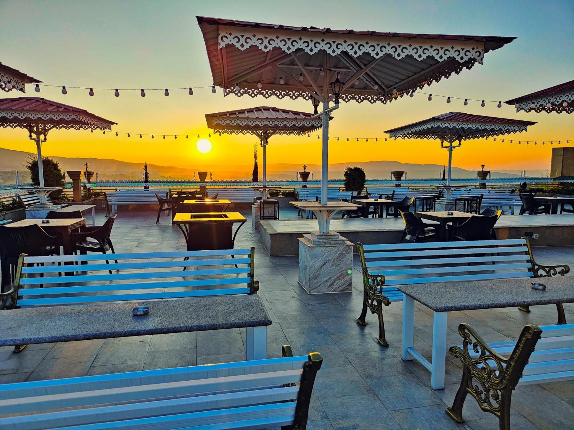 Hotel Acropolis Shillong Dış mekan fotoğraf